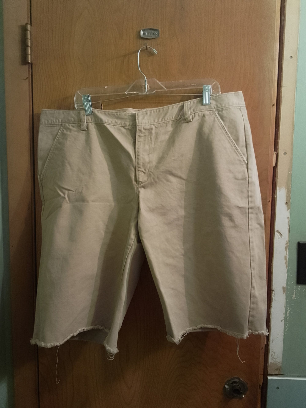 Old Navy‎ Khaki Flat-Front Woman's Authentic Old Navy Size 18 Shorts